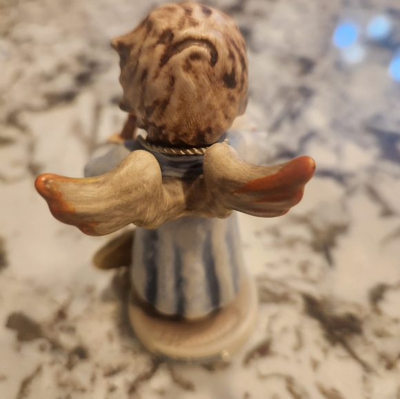 Goebel Heavenly Angel Set - Picture 7 of 11